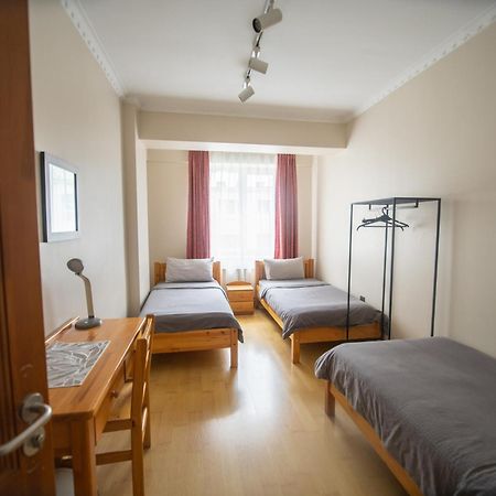 Zaya Hostel Ulaanbaatar Bagian luar foto