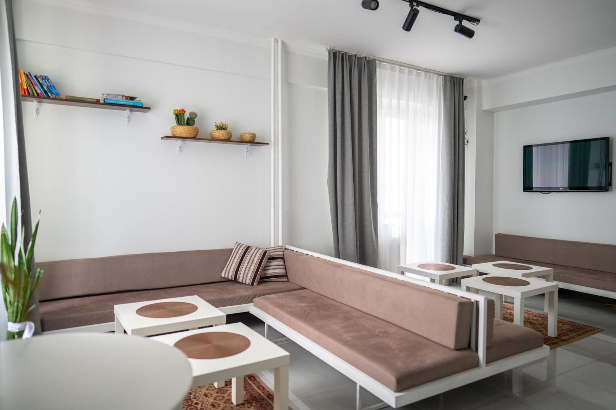 Zaya Hostel Ulaanbaatar Bagian luar foto